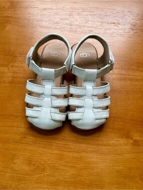 UGG Kids White Fisherman Sandals